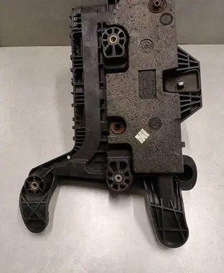 Volkswagen Sharan Battery tray 1K0915325B