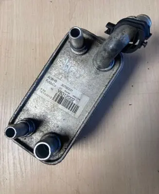 Volvo XC70 Gearbox / Transmission oil cooler 30792231