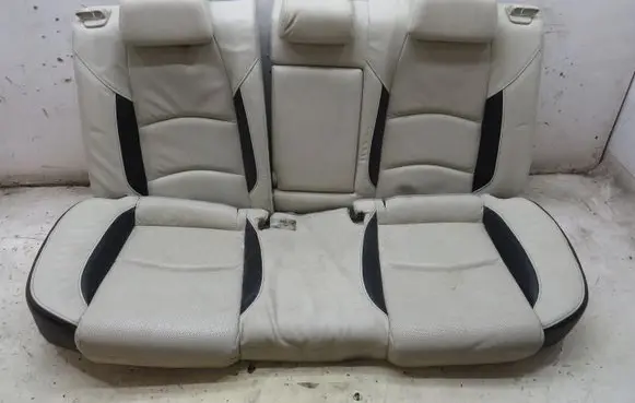 Mazda 3 II Rear seat KRIS235789