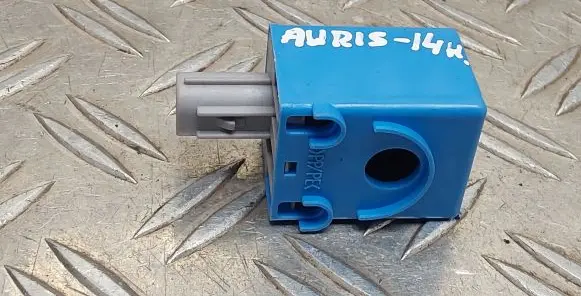 Toyota Auris E180 Horn signal 8934312020