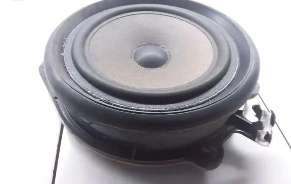 Audi A4 S4 B6 8E 8H Front door speaker 2752507175 2752503145