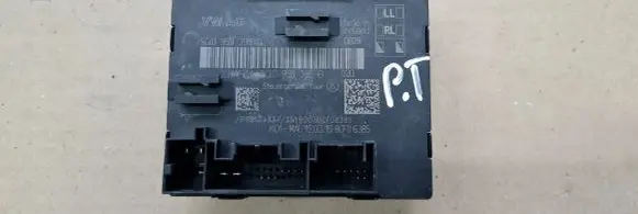 Audi A3 S3 8V Door control unit/module 5Q0959395D