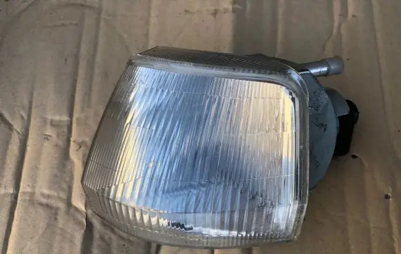Peugeot 106 Front indicator light