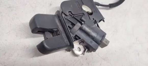 Audi A6 S6 C6 4F Tailgate/trunk/boot lock/catch/latch 4F5827505D