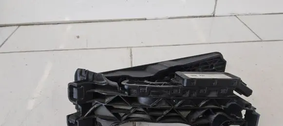 Volkswagen PASSAT B6 Accelerator throttle pedal 1K1721503AS 6PV01103905
