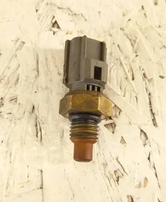 Toyota Avensis T220 Fuel temperature sensor 1797300100