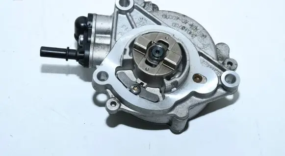 Peugeot 308 Vacuum pump 9812535980