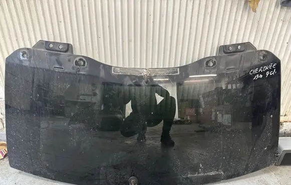 Jeep Grand Cherokee Opening tailgate glass 