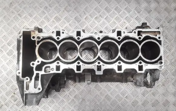 BMW 1 E82 E88 Engine block 1141751612805 08346809 08032500509