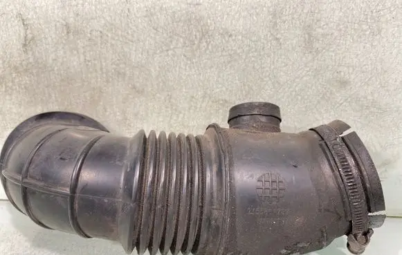 Opel Insignia A Intercooler hose/pipe 55561787 327763967