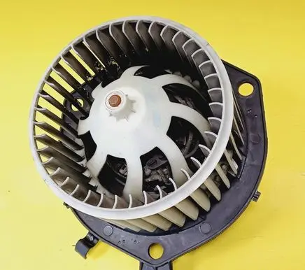 Iveco Daily 35 - 40.10 Heater fan/blower 570630200