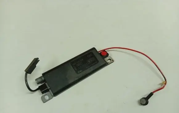 Audi A4 S4 B5 8D Antenna control unit 8D5035225