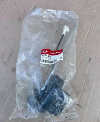 KIA Sorento Tailgate/trunk/boot lock/catch/latch 812303E000