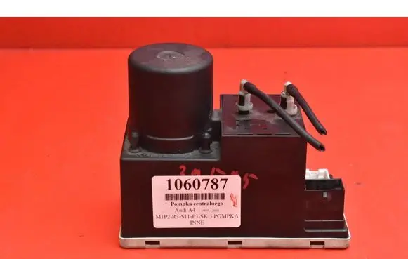 Audi A4 S4 B5 8D Central locking vacuum pump 8L0862257K