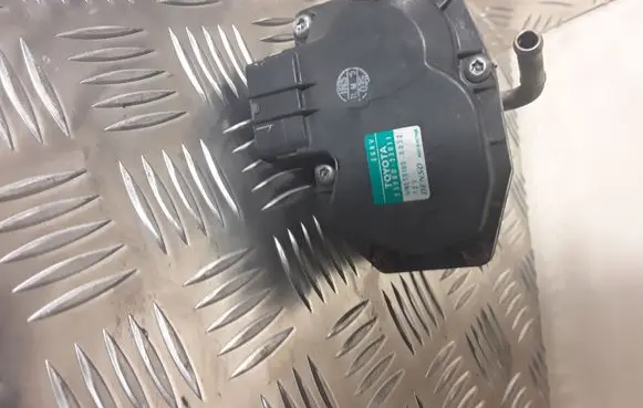 Toyota Verso-S Electric throttle body valve 