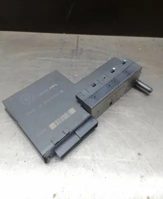 Mercedes-Benz CLK A208 C208 Fuse module 0195455632