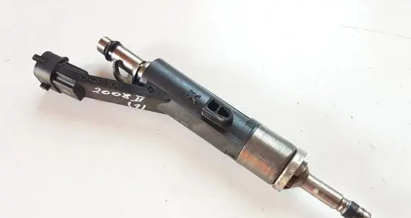 Peugeot 2008 II Fuel injector 9822715980