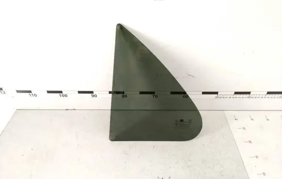 KIA Sorento Rear vent window glass E000472 43R000077 DOT772AS3M535