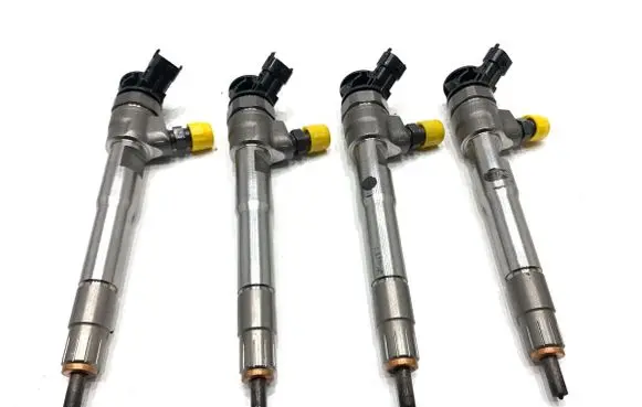 Renault Trafic III (X82) Fuel injectors set 0445110939