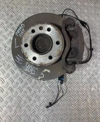 Mercedes-Benz Sprinter W906 Front wheel hub spindle knuckle 