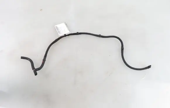 Volvo S80 Fuel injector supply line/pipe 