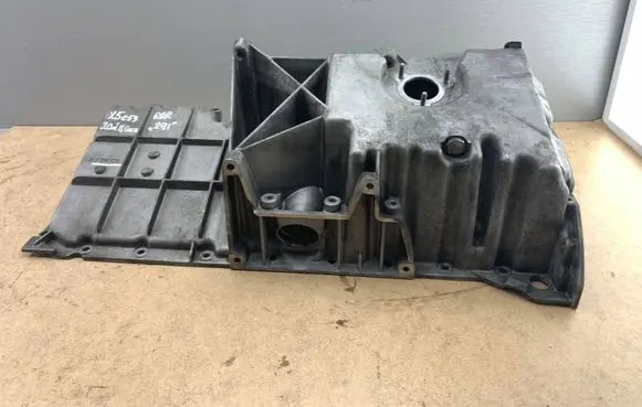BMW X5 E53 Oil sump 11137790739 7790739