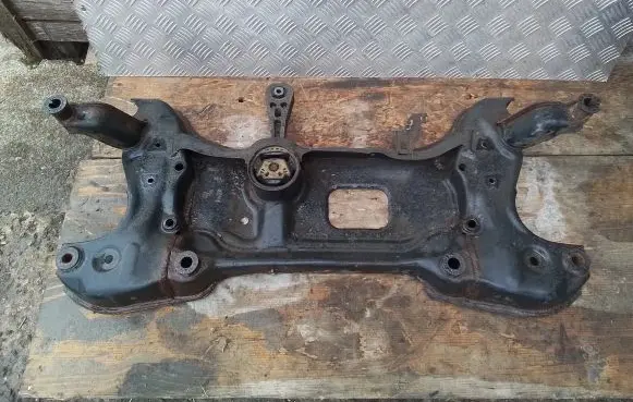 Volkswagen Caddy Front subframe 1K0199315A