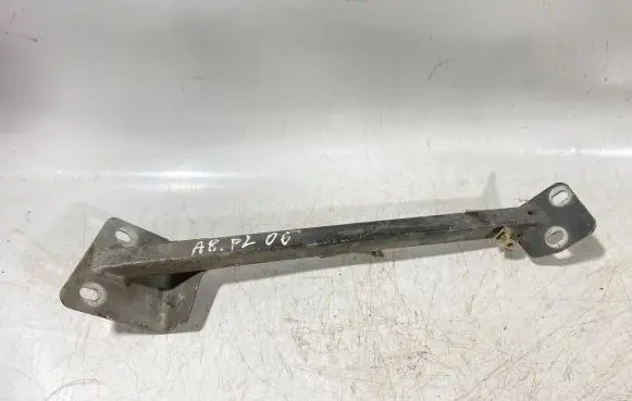 Audi A8 S8 D3 4E Front splash guards bracket 