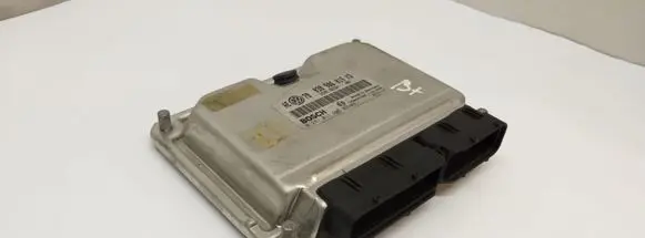 Volkswagen PASSAT B5.5 Engine control unit/module 038906019KD 0281011205 1039S01966