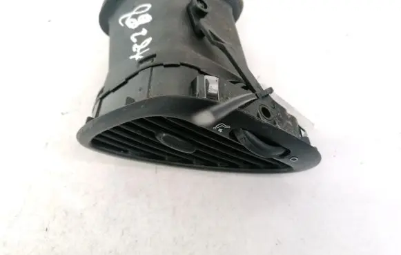 Dash center air vent grill