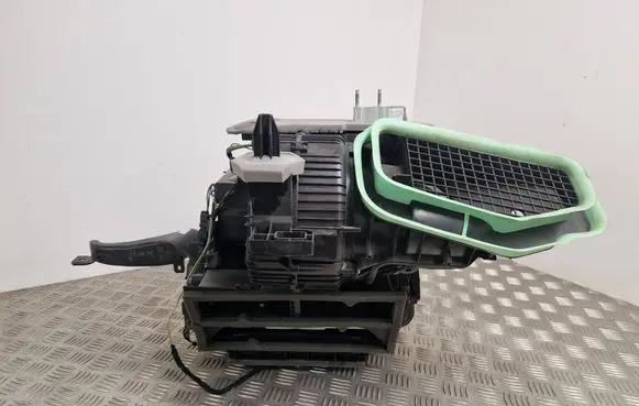 Peugeot 308 Interior heater climate box assembly housing 9833951780