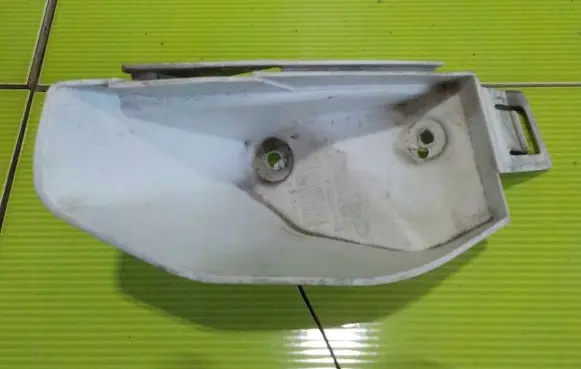 Ford Kuga I Front bumper mounting bracket 10AB22 8V4117A881A