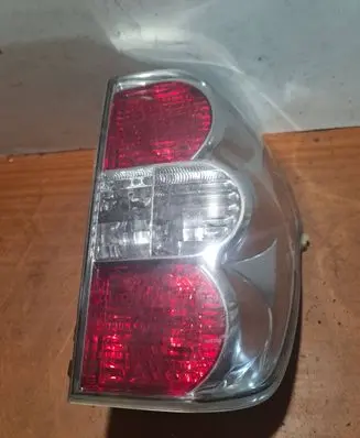 Suzuki Grand Vitara II Rear/tail lights 8560364J1 15671