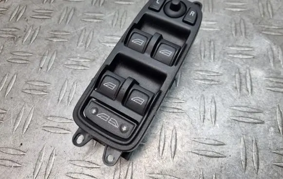 Volvo C70 Electric window control switch 30762140