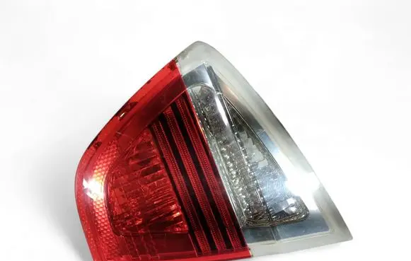 BMW 3 E90 E91 Tailgate rear/tail lights 6937460 63216937460