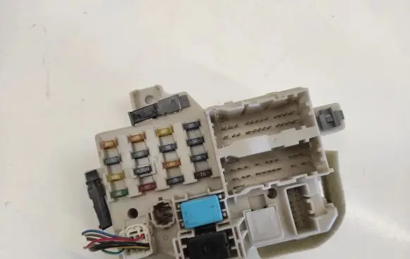 Mazda 6 Fuse module 512G31