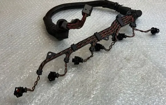 BMW 5 E39 Fuel injector wires 224941902 2249419