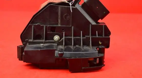 Ford Fiesta Front door lock 8A6A-A21812-BJ