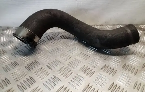 Renault Trafic III (X82) Intercooler hose/pipe 