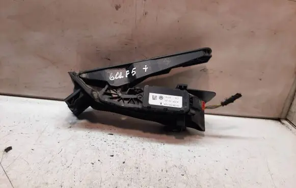 Volkswagen Golf Plus Accelerator throttle pedal 1K1721503M