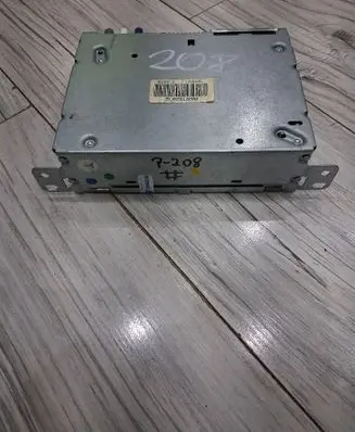 Peugeot 208 I Radio/CD/DVD/GPS head unit 9801843180