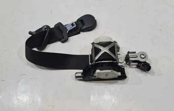 Renault Clio III Front seatbelt 34052801B