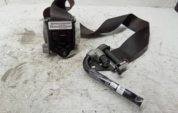 BMW X5 E70 Front seatbelt S2716104607Q 08B1161P00780 608532600C