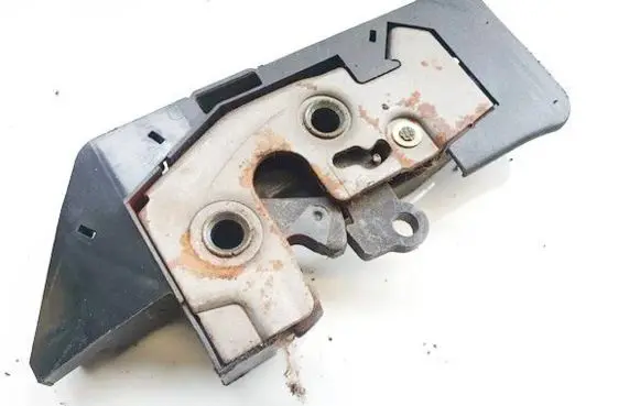 BMW 5 E39 Seat back rest lock catch 522082215359 52.20-82215359