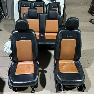 Volkswagen Caddy Seat set 2K5881033B 2K5881034E