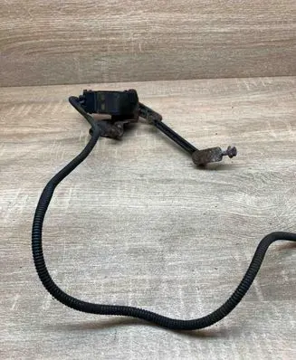 Mercedes-Benz GL X164 Headlight/headlamp level sensor A0105427717 WITHPLUG