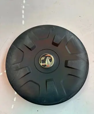 Opel Movano B R16 wheel hub/cap/trim 403150032R