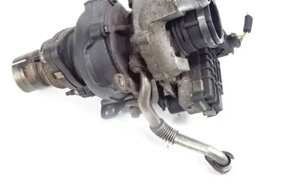 Jaguar XF X250 Turbo 6R8Q6K682AD 003011 752343600