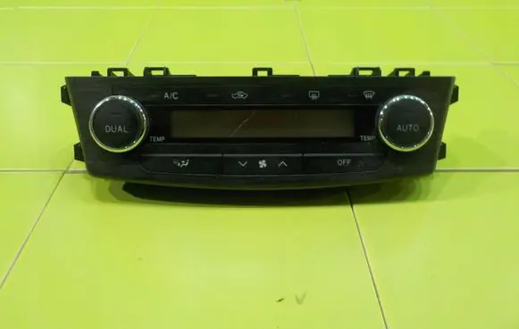 Toyota Avensis T270 Other switches/knobs/shifts 5590005350 ZP12