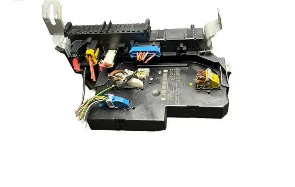 Mercedes-Benz E W212 Fuse module 5DK00962088 2129060005 2129012304